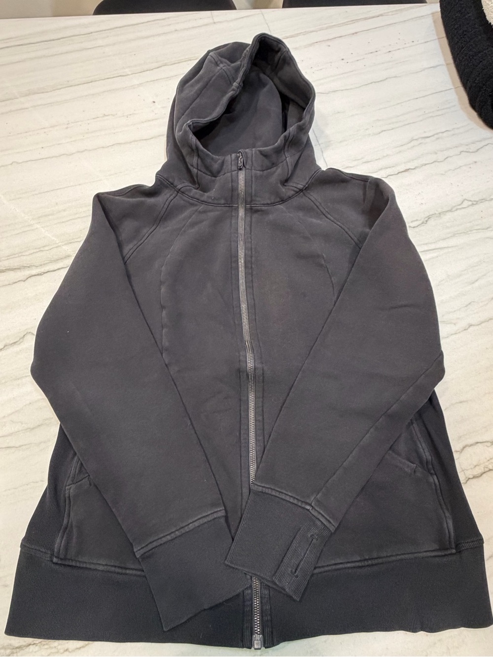 lululemon athletica Full-Zip THERES NO TAG I AM ASSUMING THE SIZE IS L OR XL